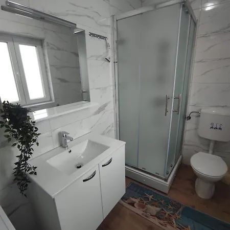 Jenny-porec Daire Kosinozici